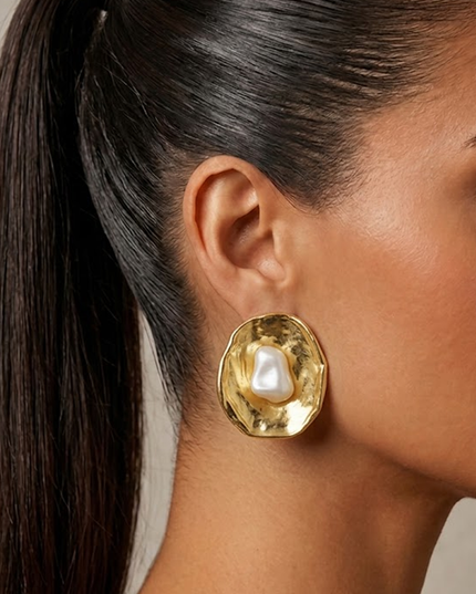 Gold Oyster Stud Earrings